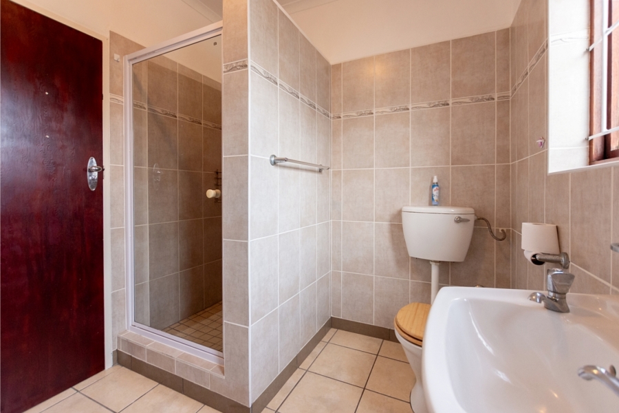 To Let 4 Bedroom Property for Rent in Dwarskersbos Western Cape